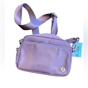 NWT Lululemon everywhere crossbody bag SPICED CHAI/ROSE GOLD